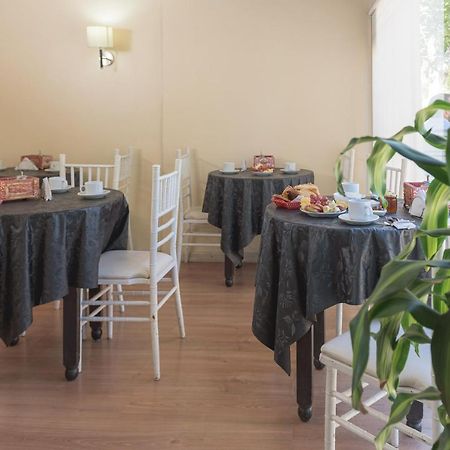 Hotel Nuevo Suizo San Juan Bagian luar foto